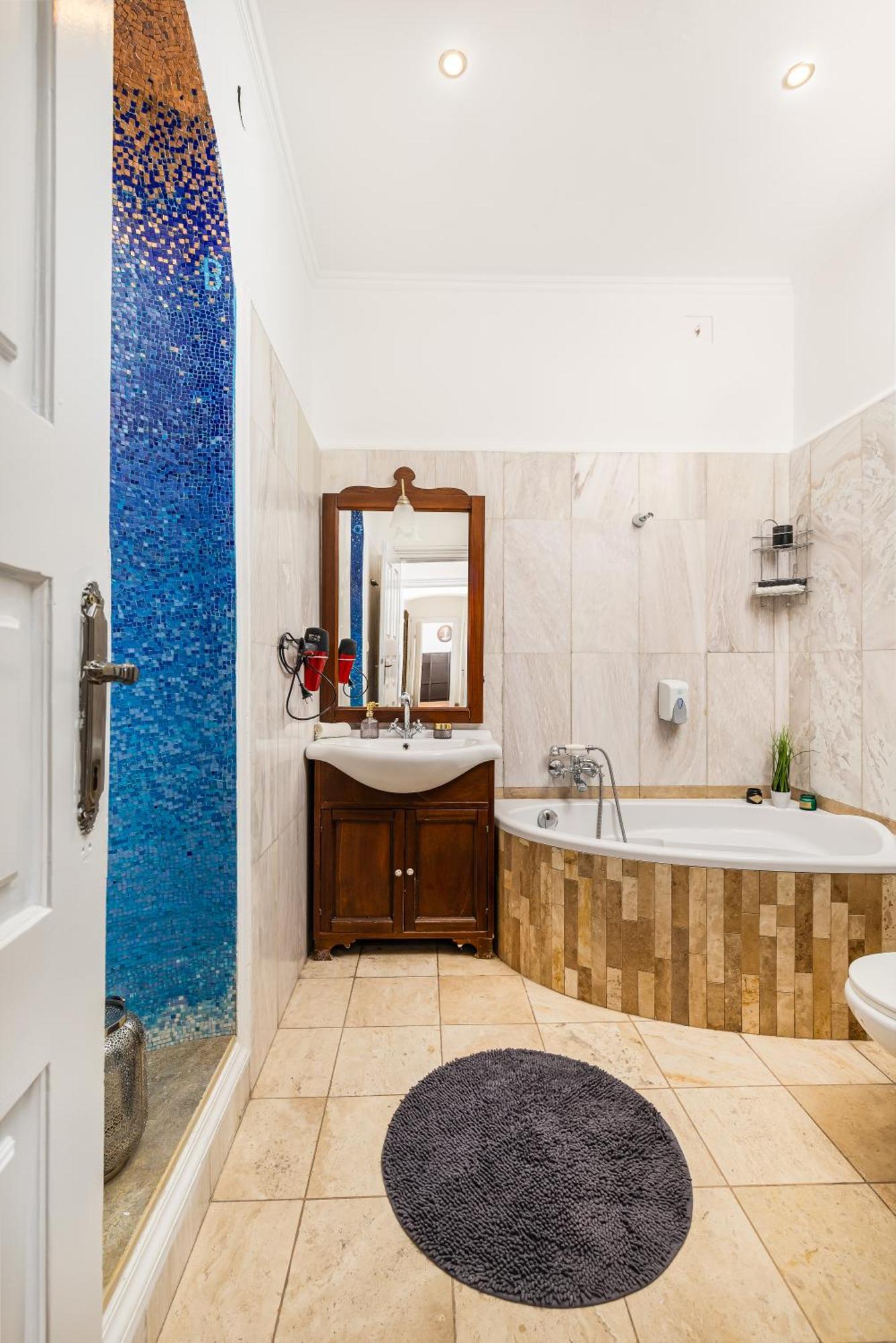 Apartment Real Andrassy *